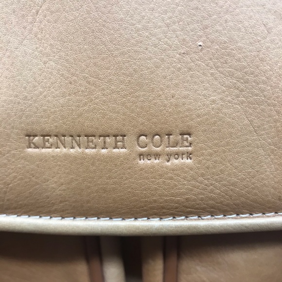 Kenneth Cole Lap Top Messenger Bag Flap-Olean - Picture 4 of 16